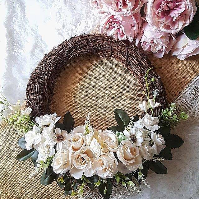 wreath bunga / wreath flower / hiasan dinding / hiasan pintu / hiasan akar / home