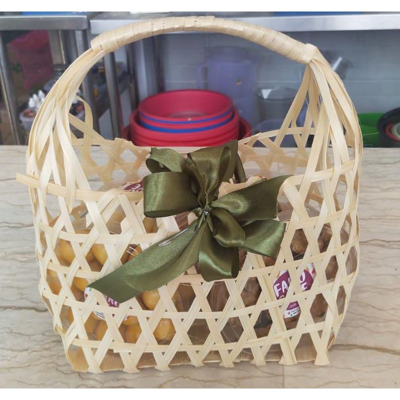 Tas hampers parcel anyaman bambu