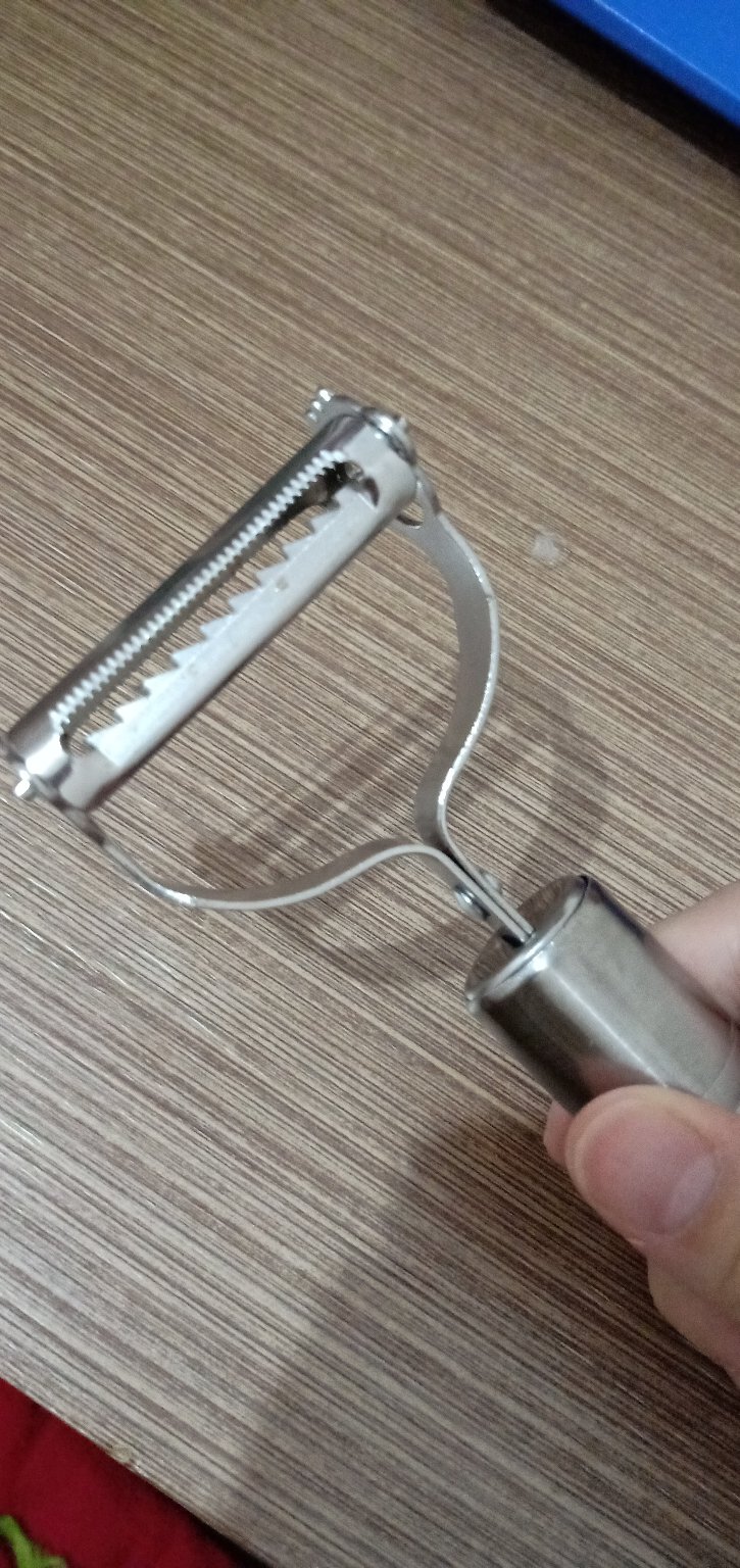 Peeler Stainless Steel / Peeler Parutan Sayur & Buah
