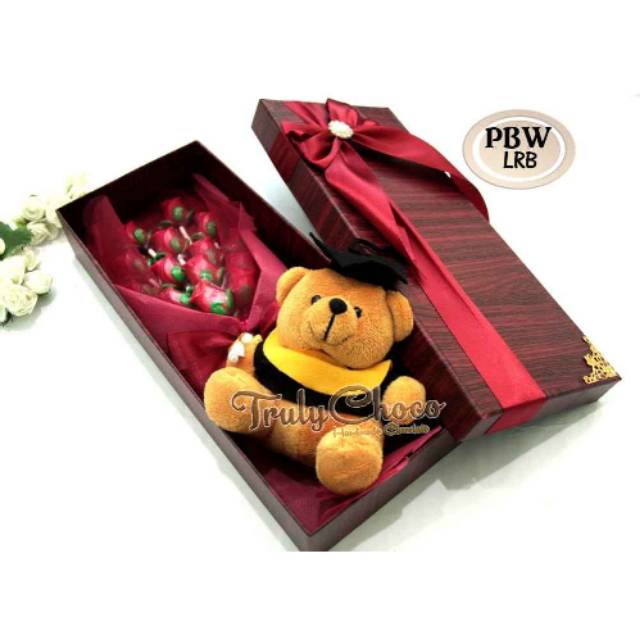 

Cokelat Trulychoco hadiah wisuda teman special