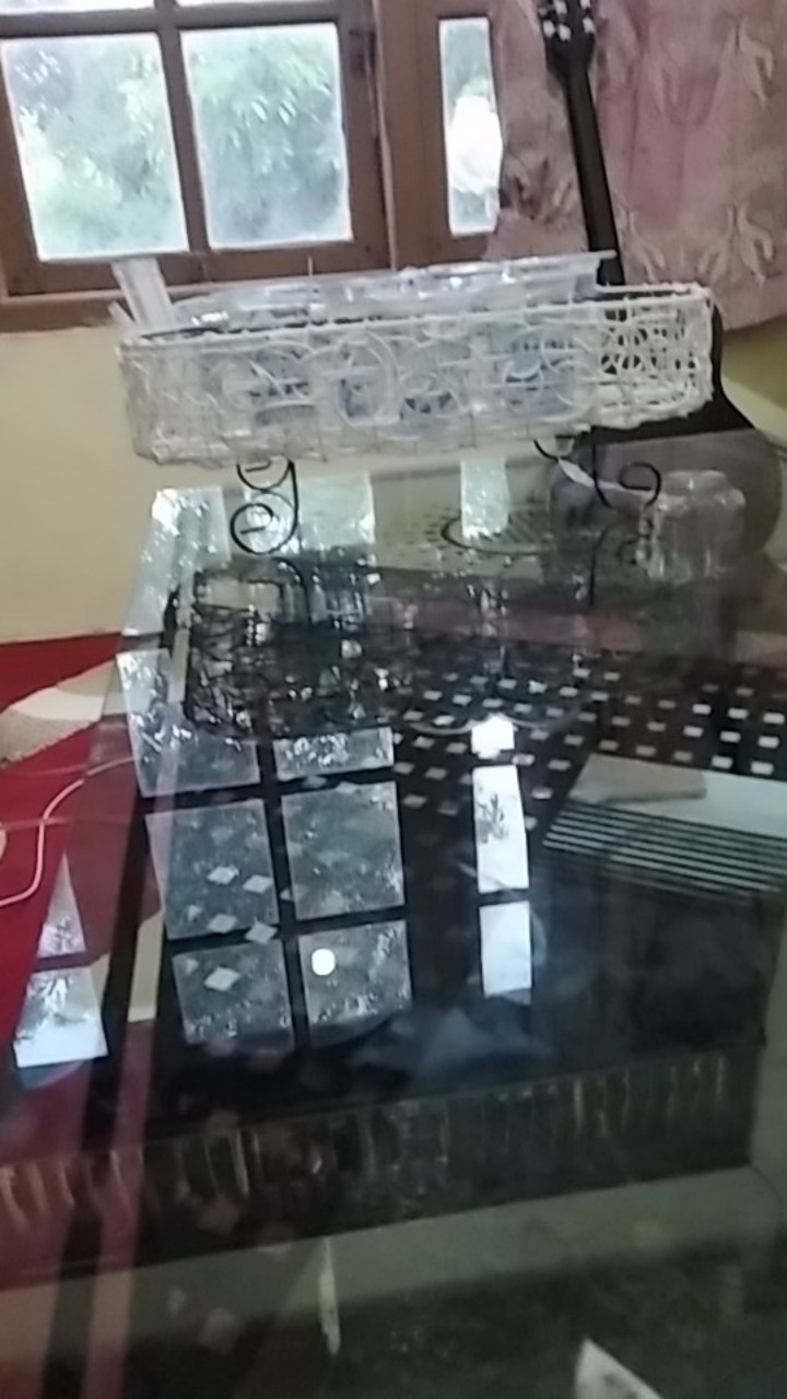 Tempat Aqua Rotan Sintetis 16 Lubang