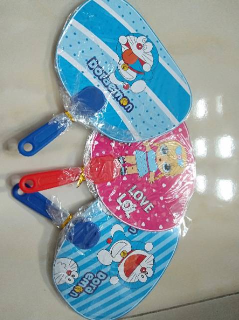 Doradoray_ Isi 50 Pcs Souvenir Kipas Karakter Souvenir Kipas Doraemon Souvenir Pernikahan Souvenir