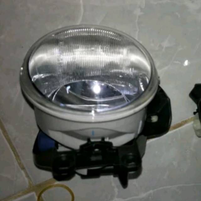 Lampu kabut kijang Innova