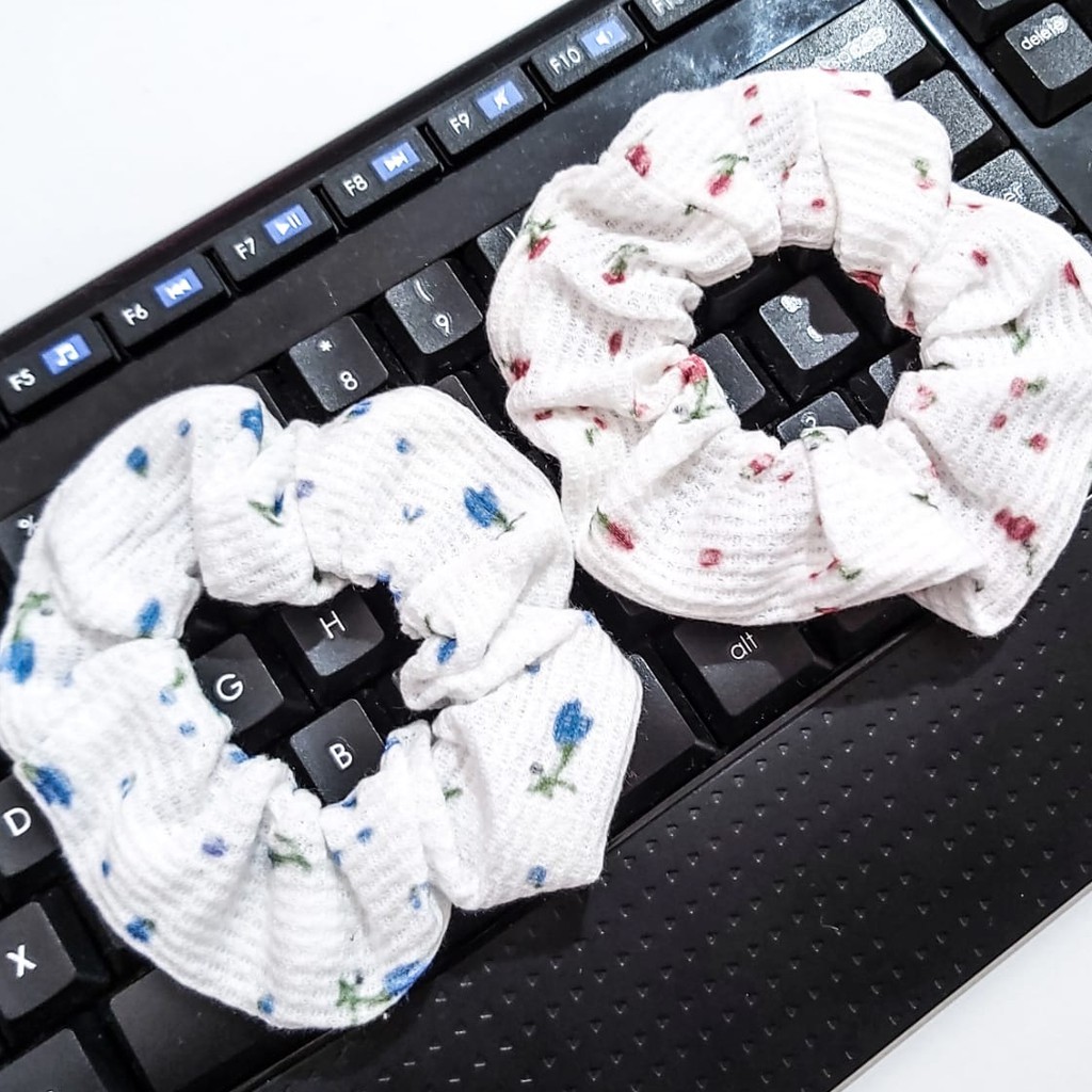 GO ONLINE Scrunchie - Kunciran Ikat Rambut Korea Cepol Hijab / Jilbab [ Gratis Ongkir / Cod ]