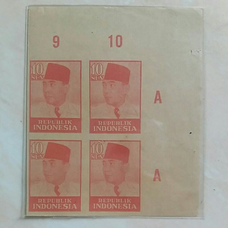 

(AB) Perangko Soekarno Seri Revolusi 1947-1948 Blok 4 Unissued (B)