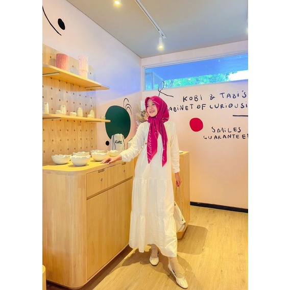 Zoya Midi Dress Nadheera Luxury