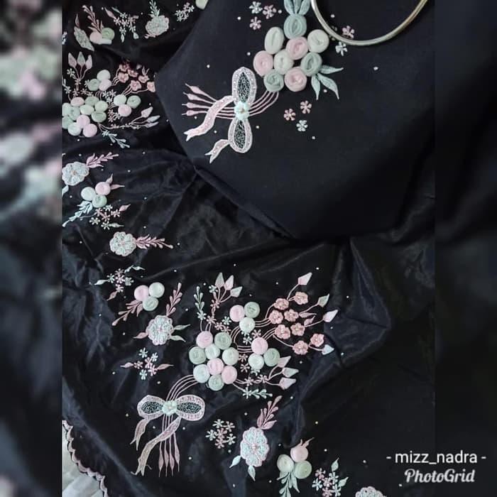Dijual Mukena Terbaru Terlaris Bordir Pita Katun Sutra - Hitam Berkualitas