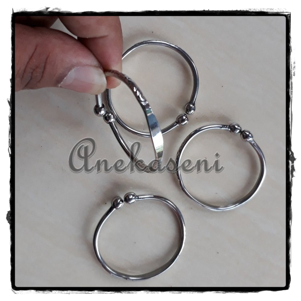Gelang Bayi Gelang Monel Gelang Batangan Besi Putih Gelang Bayi Gelang Monel Gelang Batangan Besi Putih