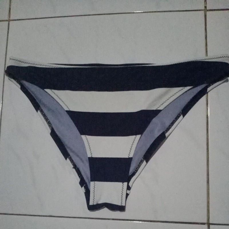 H&M Bikini Bottom celana dalam Renang Panty Underwear Swimwear CD