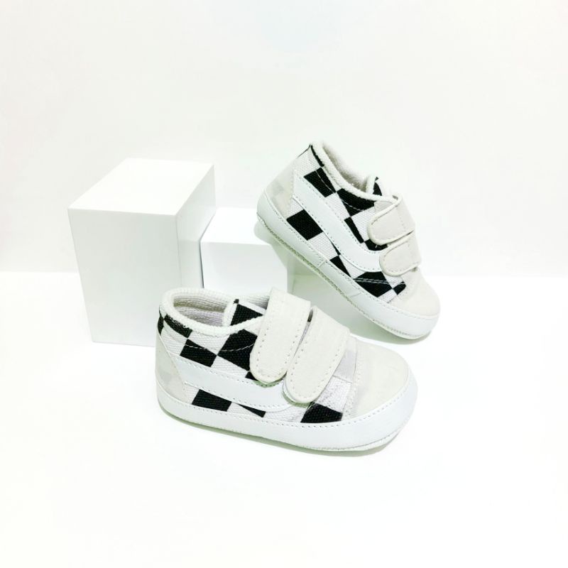 Fkids&amp;baby - Sepatu bayi prewalker / baby shoes unisex - vns catur perekat