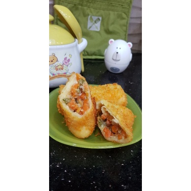 

Frozen Risol Mayo smoke beef/ ayam sayur isi 10pc