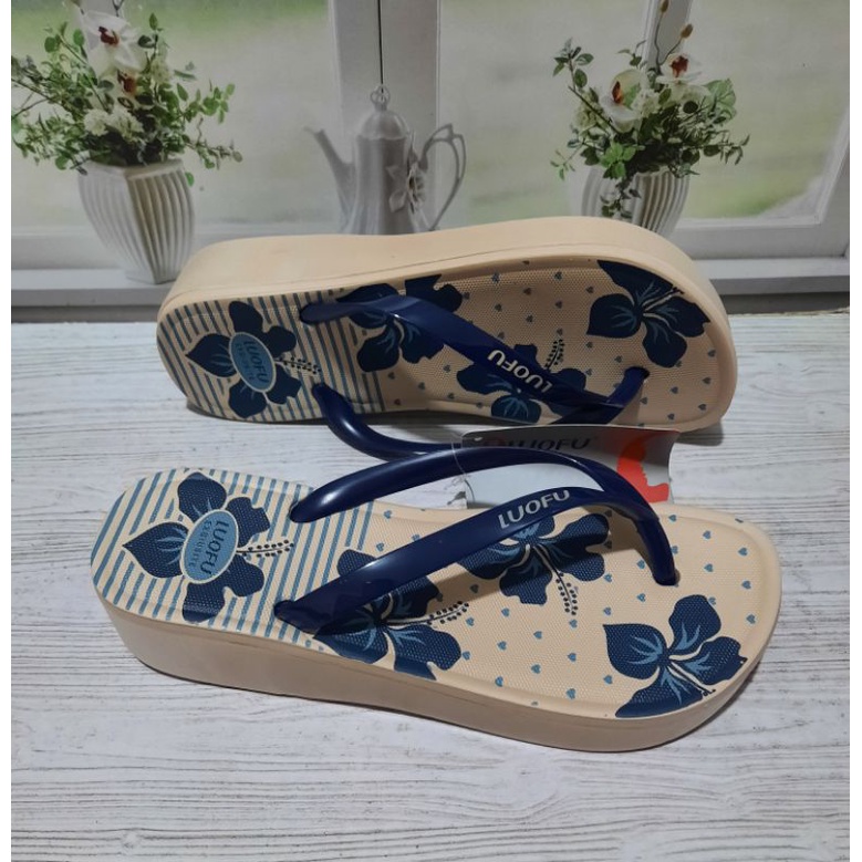 SANDAL JEPIT WANITA SANDAL KARET JELLY LOUFU NYAMAN DIPAKINYA  EMPUK