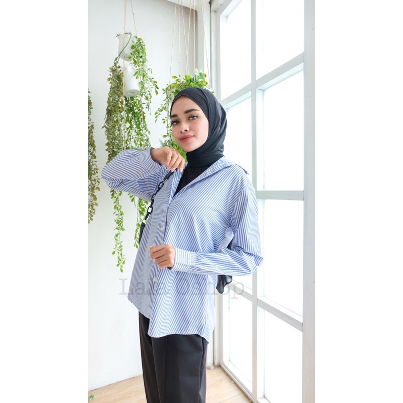 Sesil Stripe Blue Shirt ( Kemeja Katun Salur Garis Biru Putih Kemeja Hnm ) Atasan kuliah kerja cotton lembut