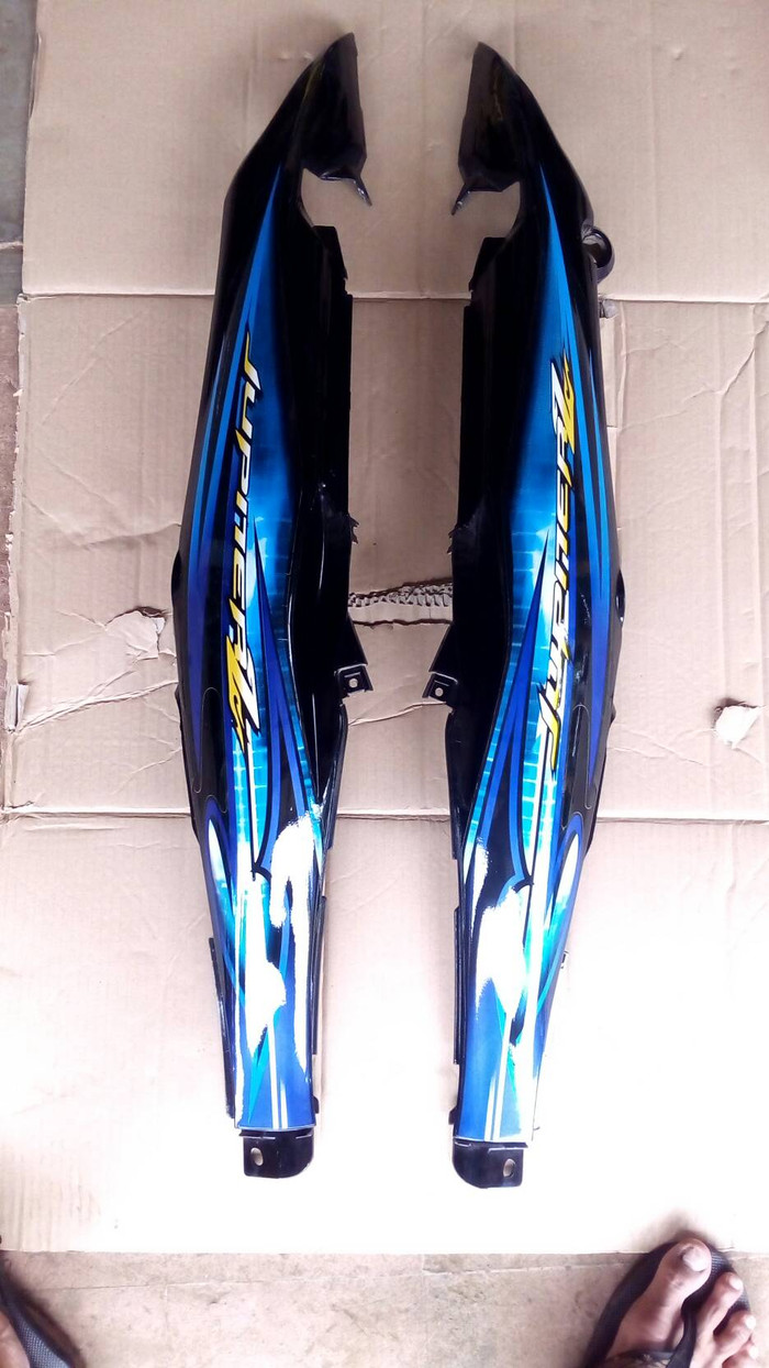 Jual Cover Body Belakang Yamaha Jupiter Z Burhan Burung Hantu Striping Biru Indonesia Shopee Indonesia Jual Cover Body Belakang Yamaha Jupiter Z Burhan Burung Hantu Striping Biru Indonesia Shopee Indonesia