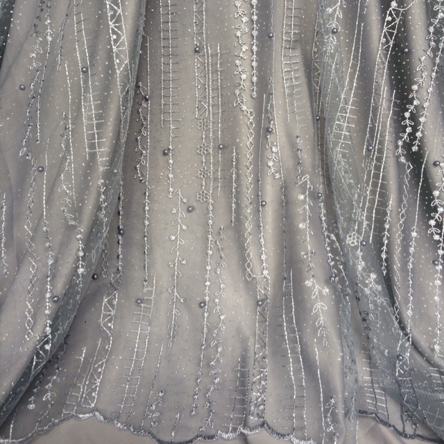 Kain tulle akar mutiara/motif salur/kain mutiara