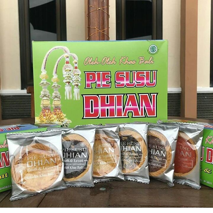 

Pie Susu Dhian pie susu enak khas bali - isian 25pcs/box