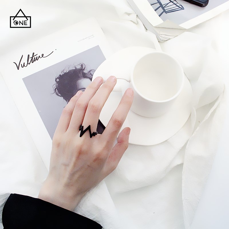 COD❤Cincin Alloy Desain Uniseks Zigzag Gaya Korea Aksesoris Murah Wanita hitam emas perak A one