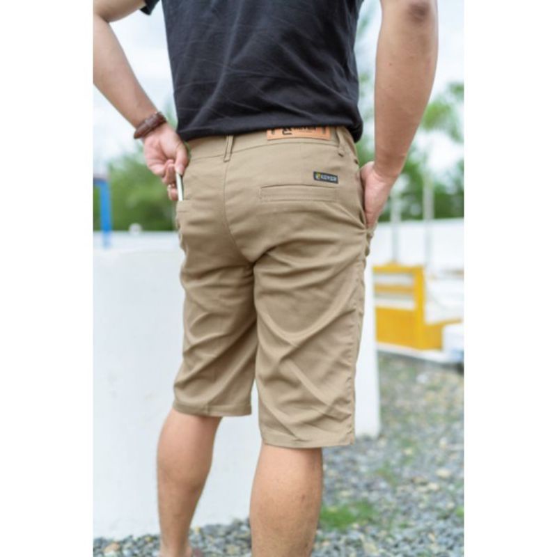 CELANA PENDEK CHINO-DISTRO-PRIA BAHAN KATUN-SURFING-JUMBO