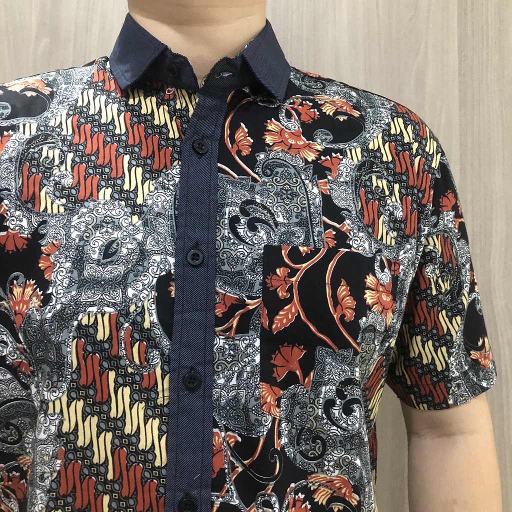 [GRIDLINE - R037] Kemeja Batik Pria Katun Lengan Pendek Regular Batik