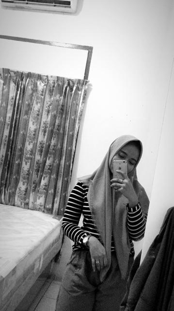 Tunik Batik Motif Ilalang Putih Eksklusif