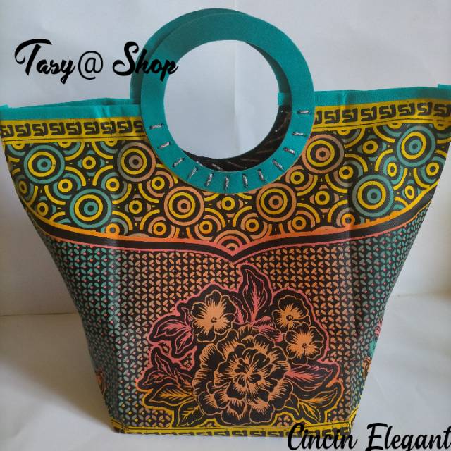 

Tas hajatan batik nusantara