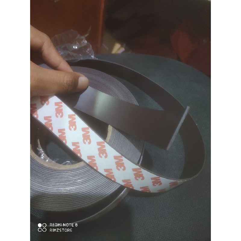 

magnet tape 3M - lakban mgnet - ukuran 1 inch