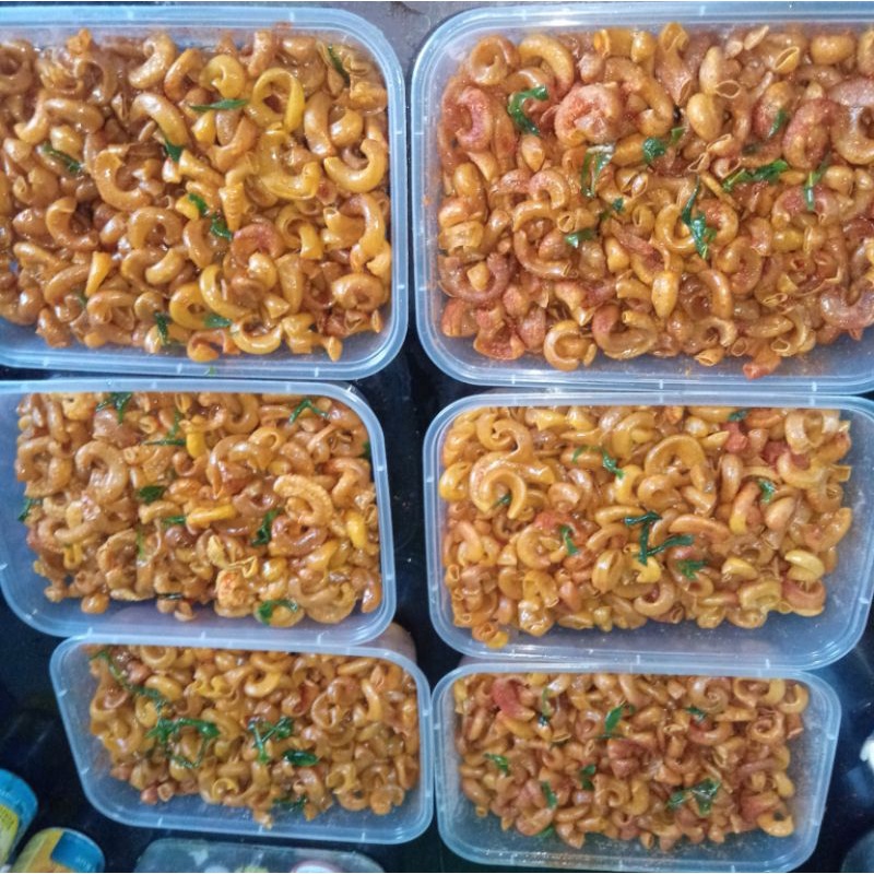 

yang 1kgNya ready juga.. "makaroni di buat dadakan home Made pedasss