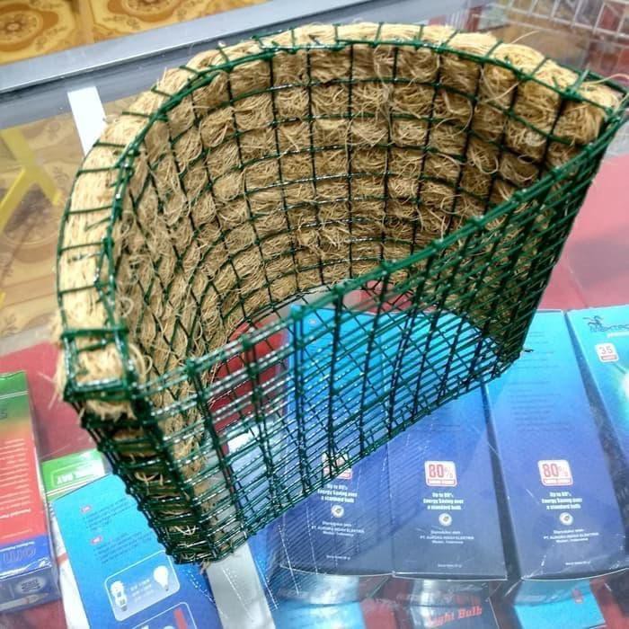 Pot anggrek pot tempel pot dinding pot serabut kelapa Unik c