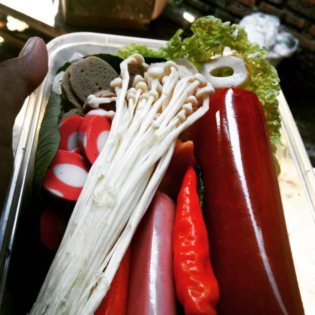 

Tomyam jamur enoki