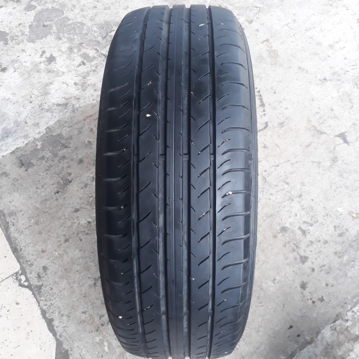 BAN DUNLOP SP SPORT MAXX 050 225/60 R18(1)