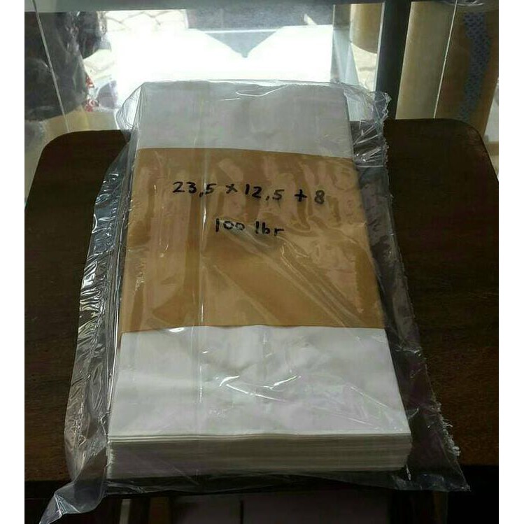 

Limited paper bag -/ kantong kertas putih untuk roti, fried chicken dan snack