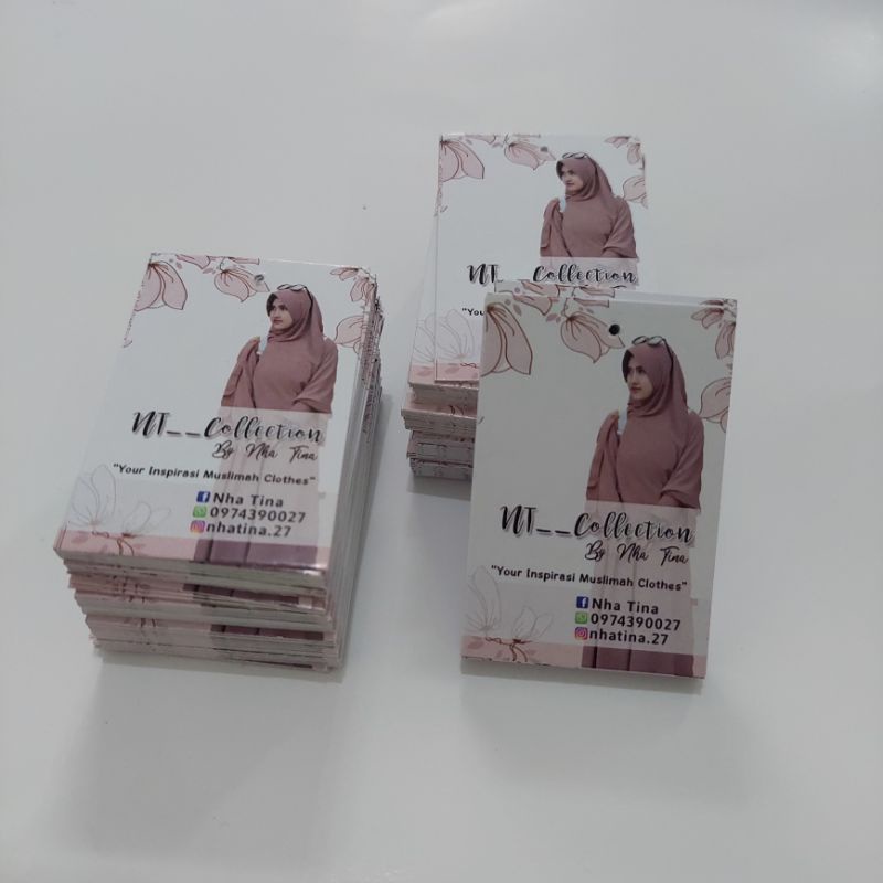 

Hang Tag Label Baju Bonus Tali Hangtag Custom Hantag Costum Handtag Murah Handstag Tebal Hangtags Hanstag Hentek baju anak Nemtek Price Tag Lebel Harga Merek Baju Lebel Hijab Label Merk Baju Label Pakaian Cetak Hangtag Label Baju label jilbab