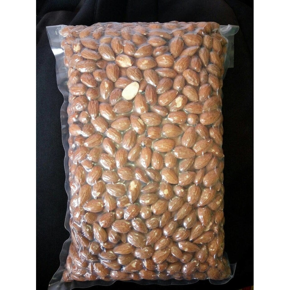 

ALMOND PANGGANG / ROASTED ALMOND 1KG
