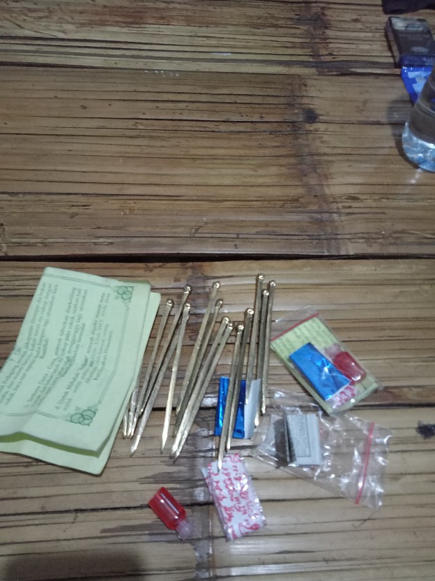 Paku Kuningan -+10 Cm,terlaris, Termurah.satuan Rp.10.000