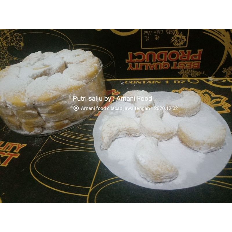 

Kue putri salju