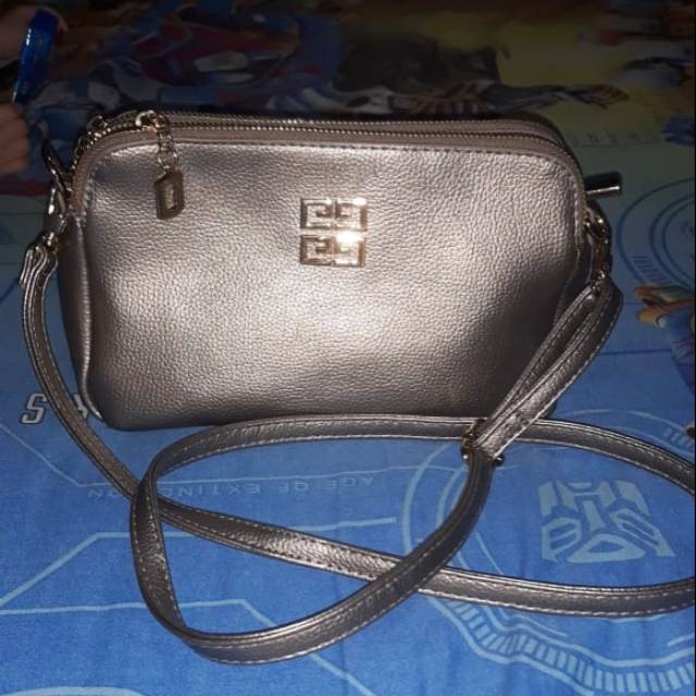 Preloved tas givenchy