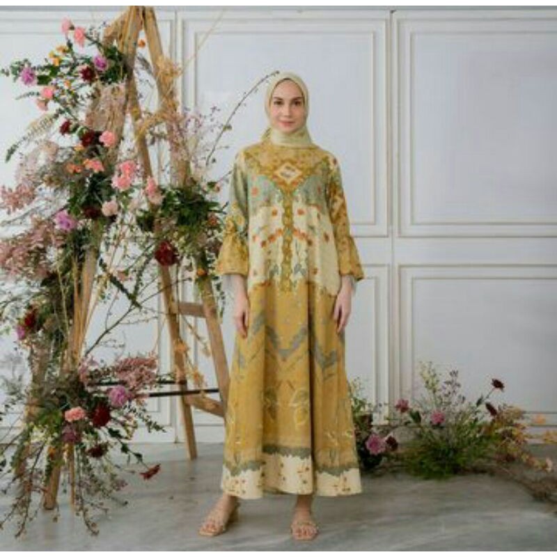 maharani dress mustard size M by geulis.id