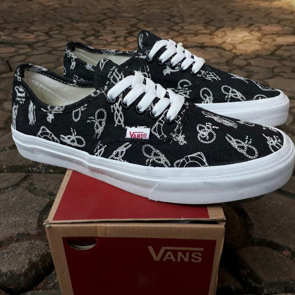 vans authentic motif terbaru