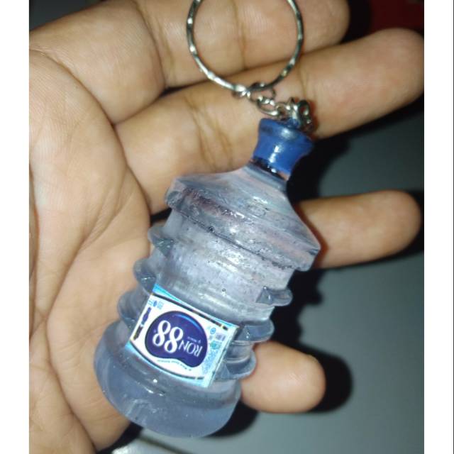 GANTUNGAN KUNCI & TAS GALON RON88