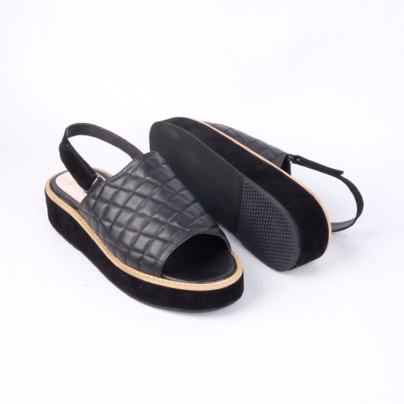 [SIAP KIRIM] BRShoes57 Hitam Sandal Wedges Casual Wanita