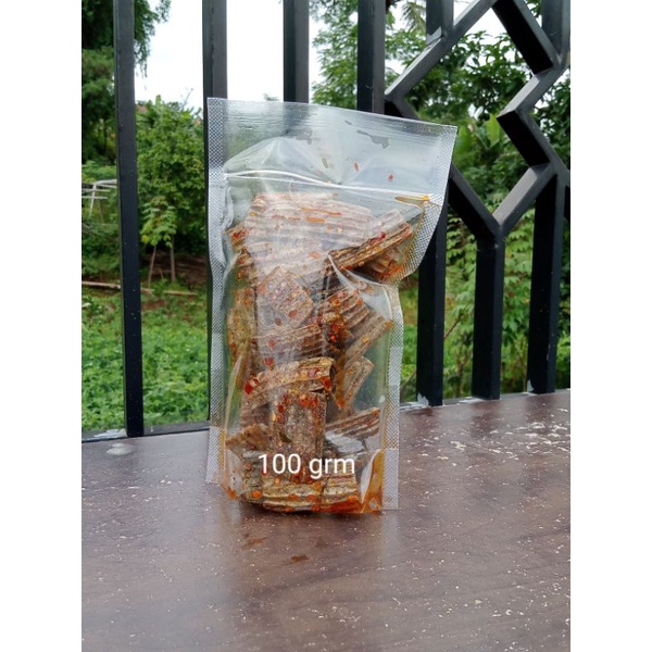 

krupuk jengki pedas gurih renyah extra daun jeruk 100g