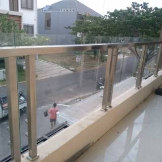 Stainles kaca tempered balkon dan railing | Shopee Indonesia