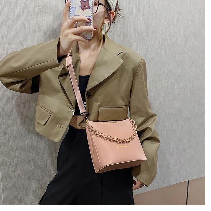 SUT.21Jl22ĸ– Tas Selempang Rantai Wanita Fashion Tasbatamrz 7192 3020 3532