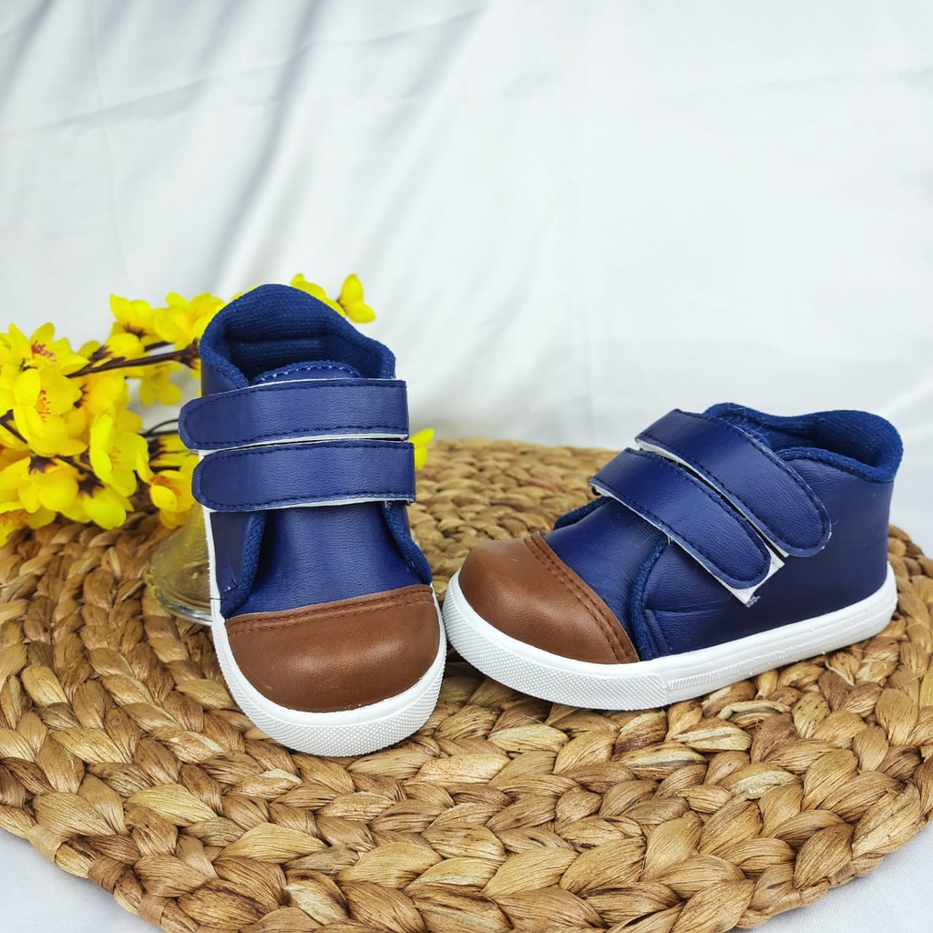 mandirishoesstore-SEPATU SNEAKER ANAK LAKI-LAKI NAVY CAY31