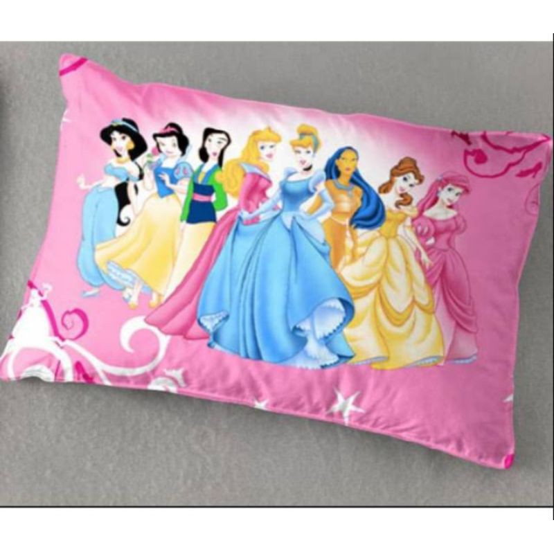 Balmut atau Bantal Selimut ILONA 150x200 motif SEVEN PRINCESS