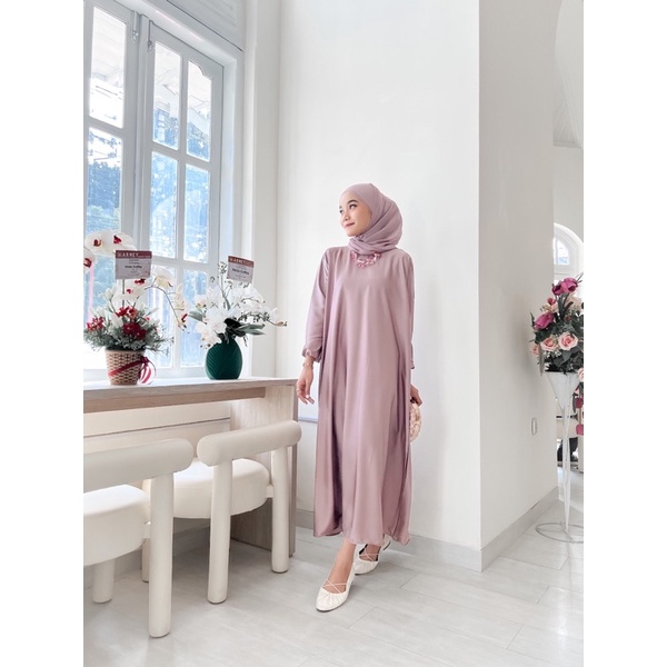 Sabrina Midi Dress - Dress kondangan - Satin Dress