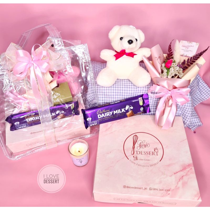 

Valentine's Gift | Valentine's Bundling | Valentine's Hampers