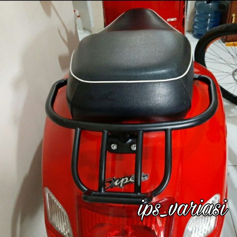 Aksesoris modern Vespa GTS /  Rear Rack matic Vespa GTS super