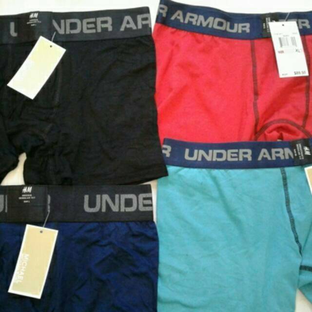 Celana dalam boxer pria