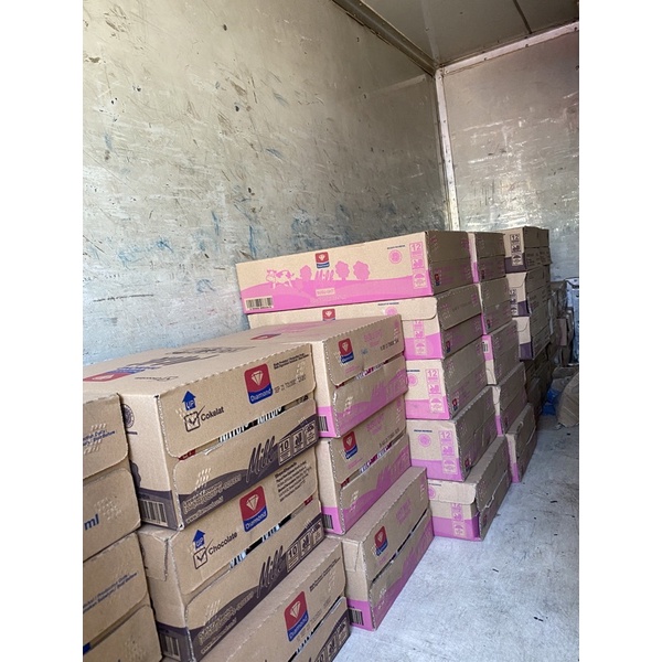 

DIAMOND UHT 125ml isi 40 COKELAT